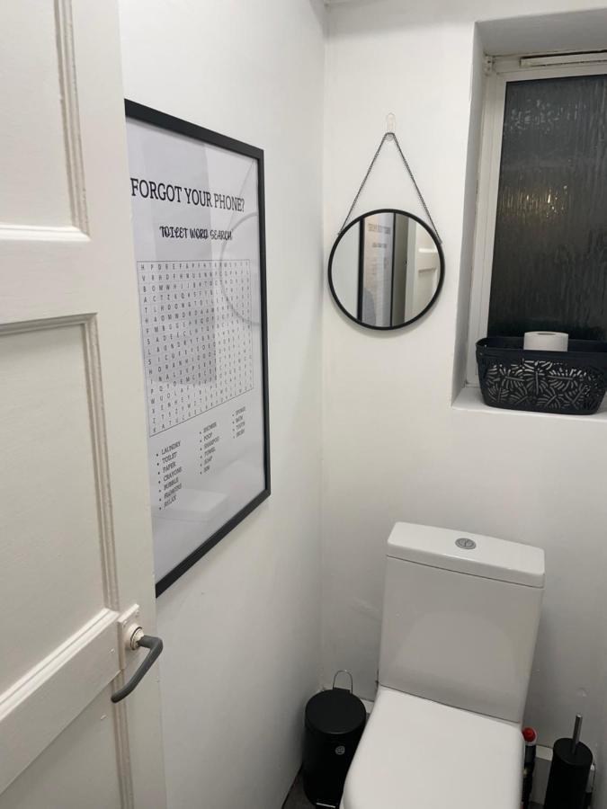 Lovely 2Bedroom 4Mins From Wimbledon Station Londýn Exteriér fotografie