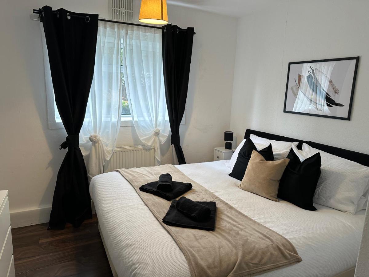 Lovely 2Bedroom 4Mins From Wimbledon Station Londýn Exteriér fotografie