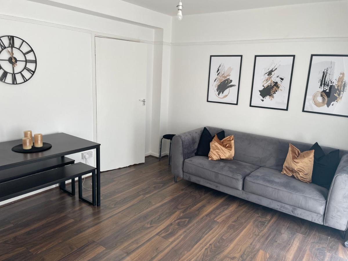 Lovely 2Bedroom 4Mins From Wimbledon Station Londýn Exteriér fotografie