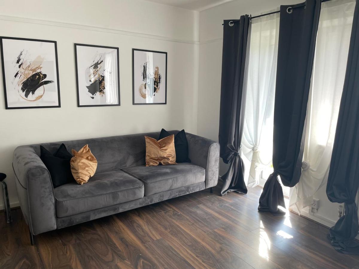Lovely 2Bedroom 4Mins From Wimbledon Station Londýn Exteriér fotografie