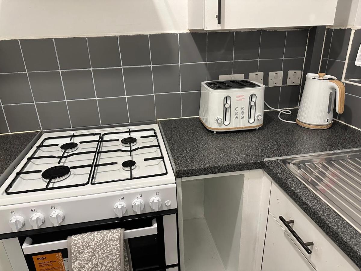 Lovely 2Bedroom 4Mins From Wimbledon Station Londýn Exteriér fotografie