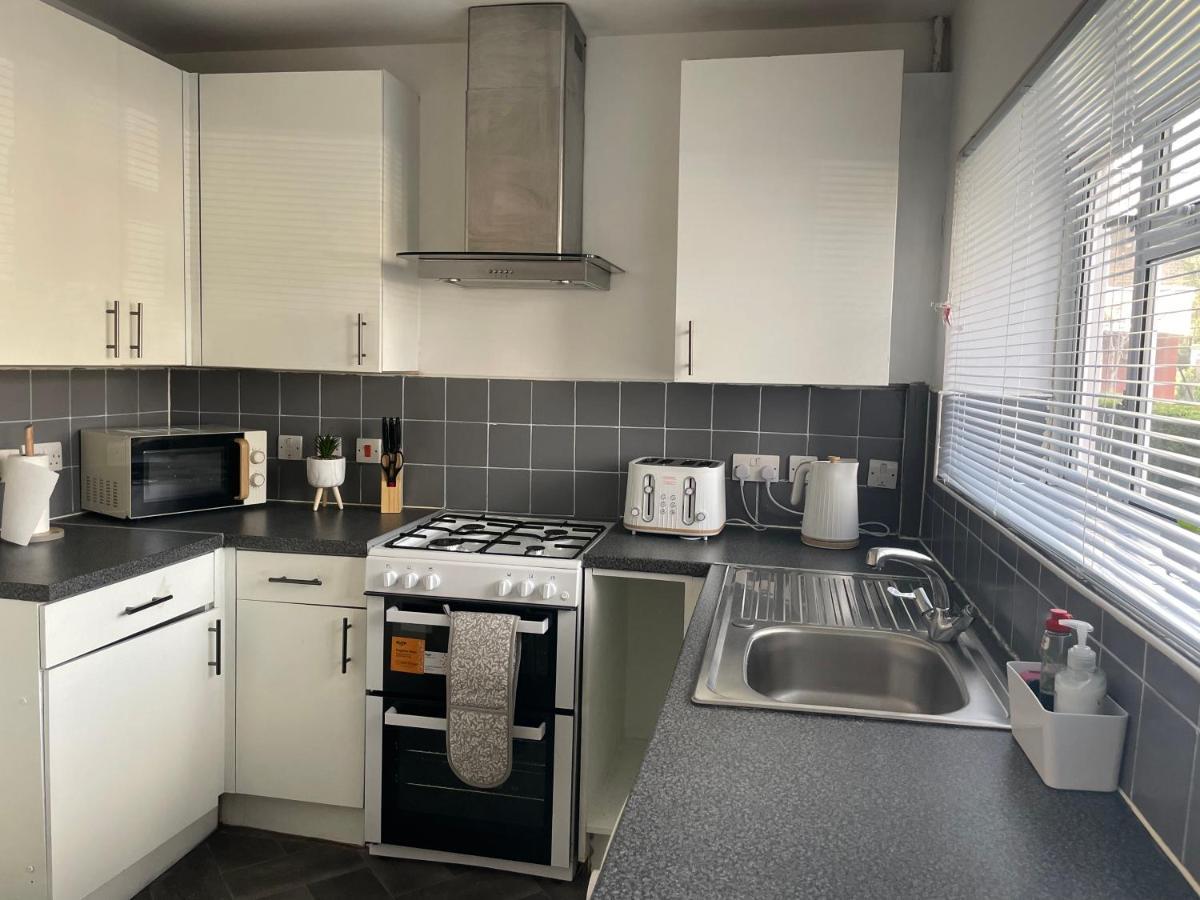 Lovely 2Bedroom 4Mins From Wimbledon Station Londýn Exteriér fotografie